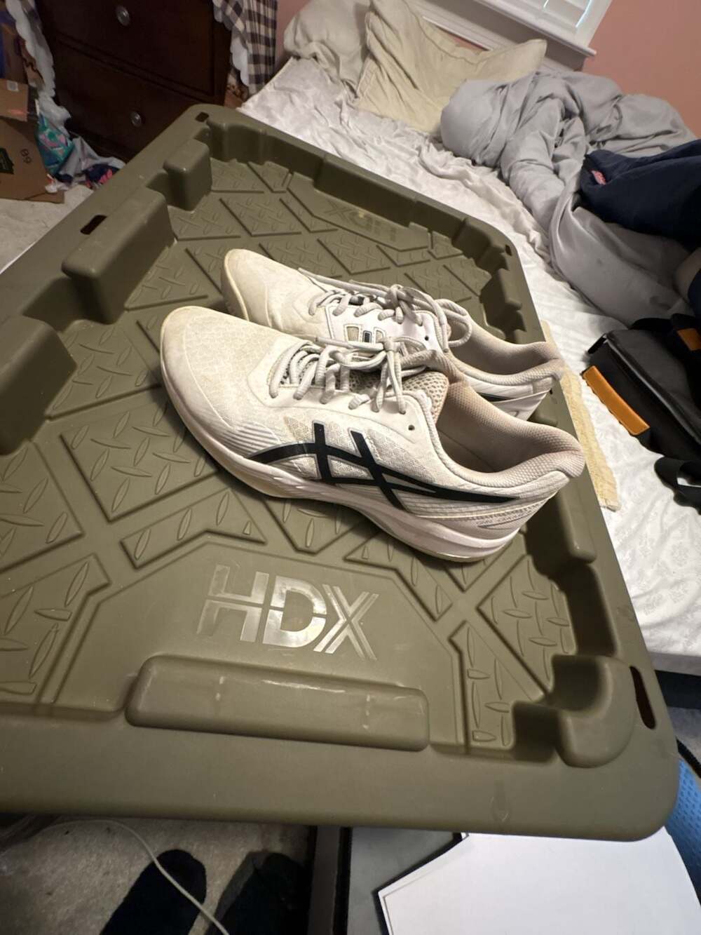 ASICS Gel-Game 8 Size 10 White Black Tennis Shoes
